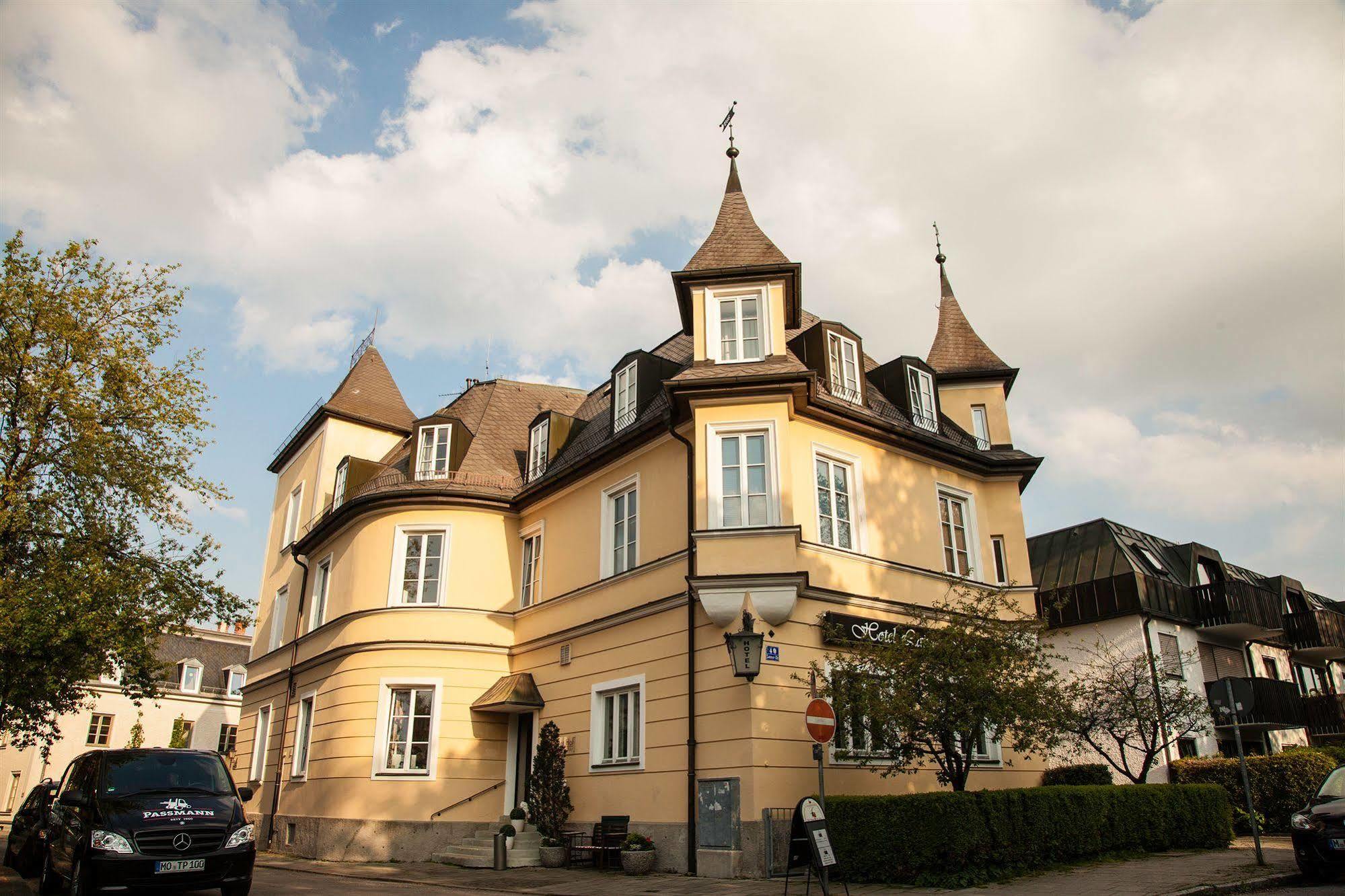 Laimer Hof am Schloss Nymphenburg München Exterior foto